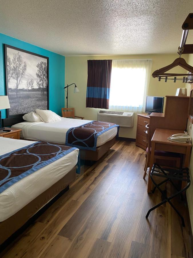 Super 8 By Wyndham Ogallala Exterior photo